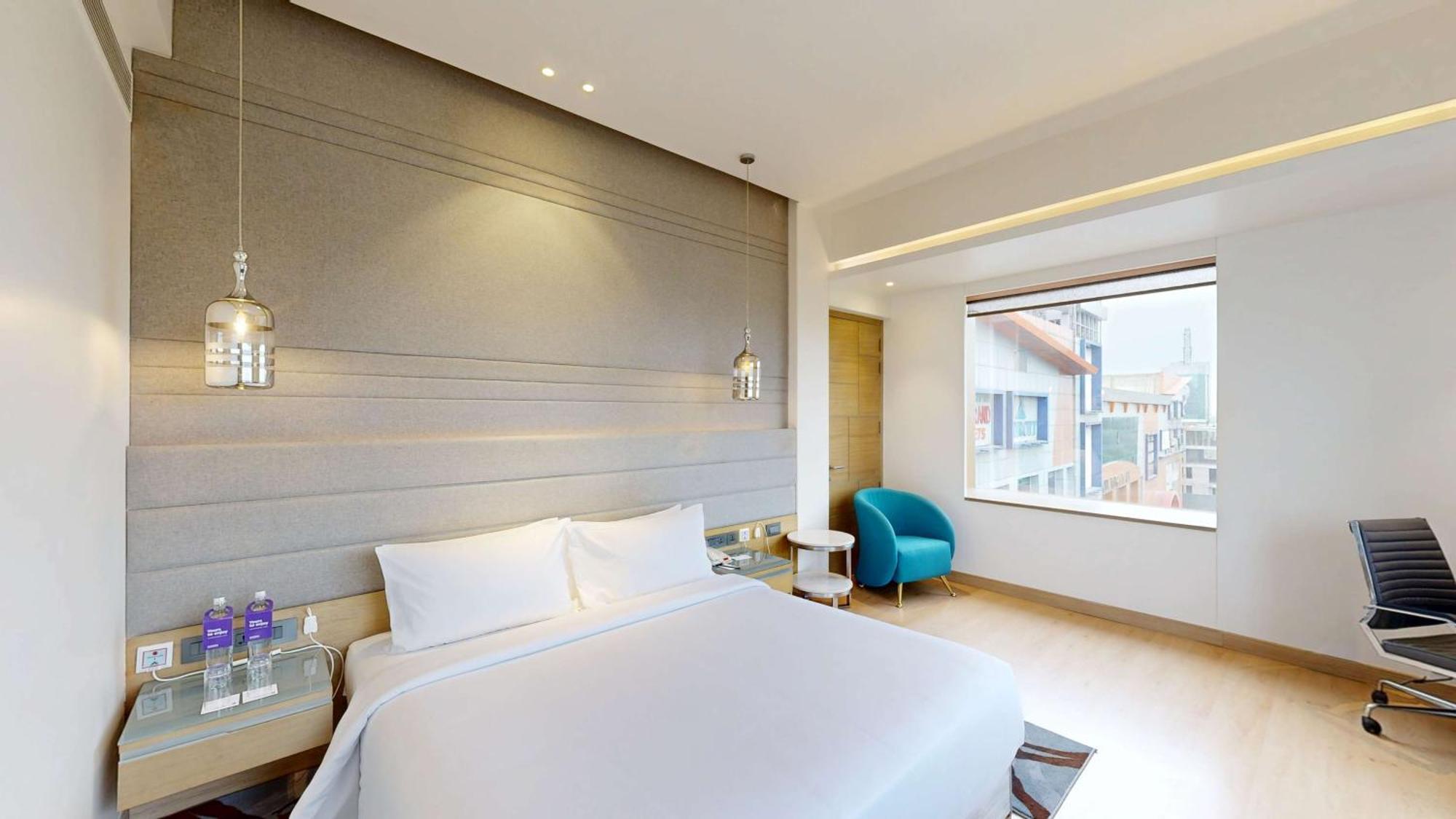 Radisson Blu Towers Kaushambi Delhi Ncr Hotel Ghaziabad Ngoại thất bức ảnh A room at the hotel