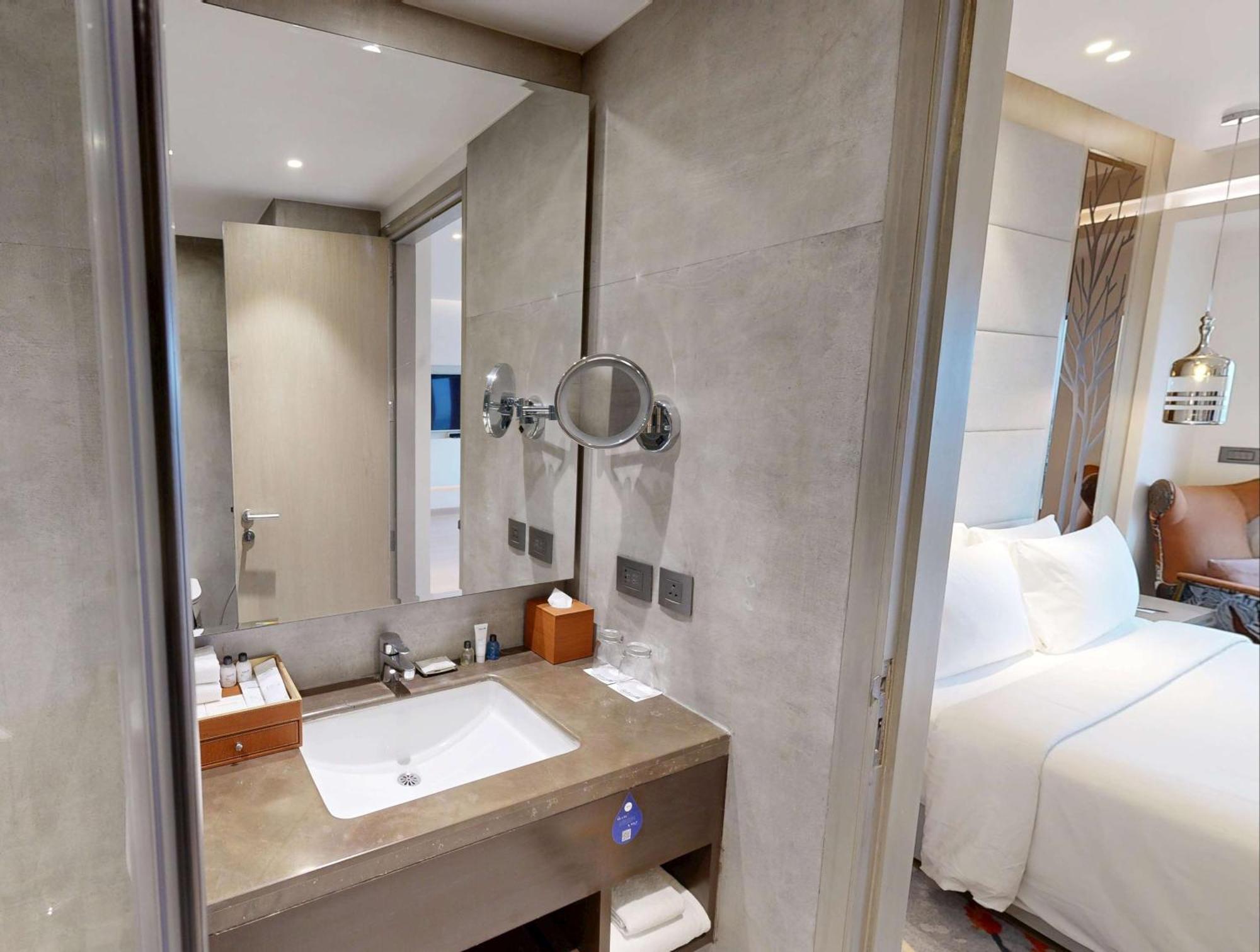 Radisson Blu Towers Kaushambi Delhi Ncr Hotel Ghaziabad Ngoại thất bức ảnh